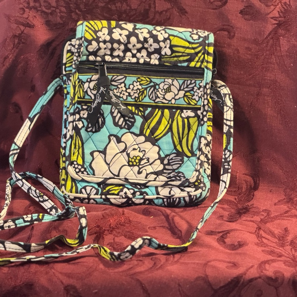 Funky! Fun! Vera Bradley Blue Yellow Floral Crossbody Bag retired island blooms